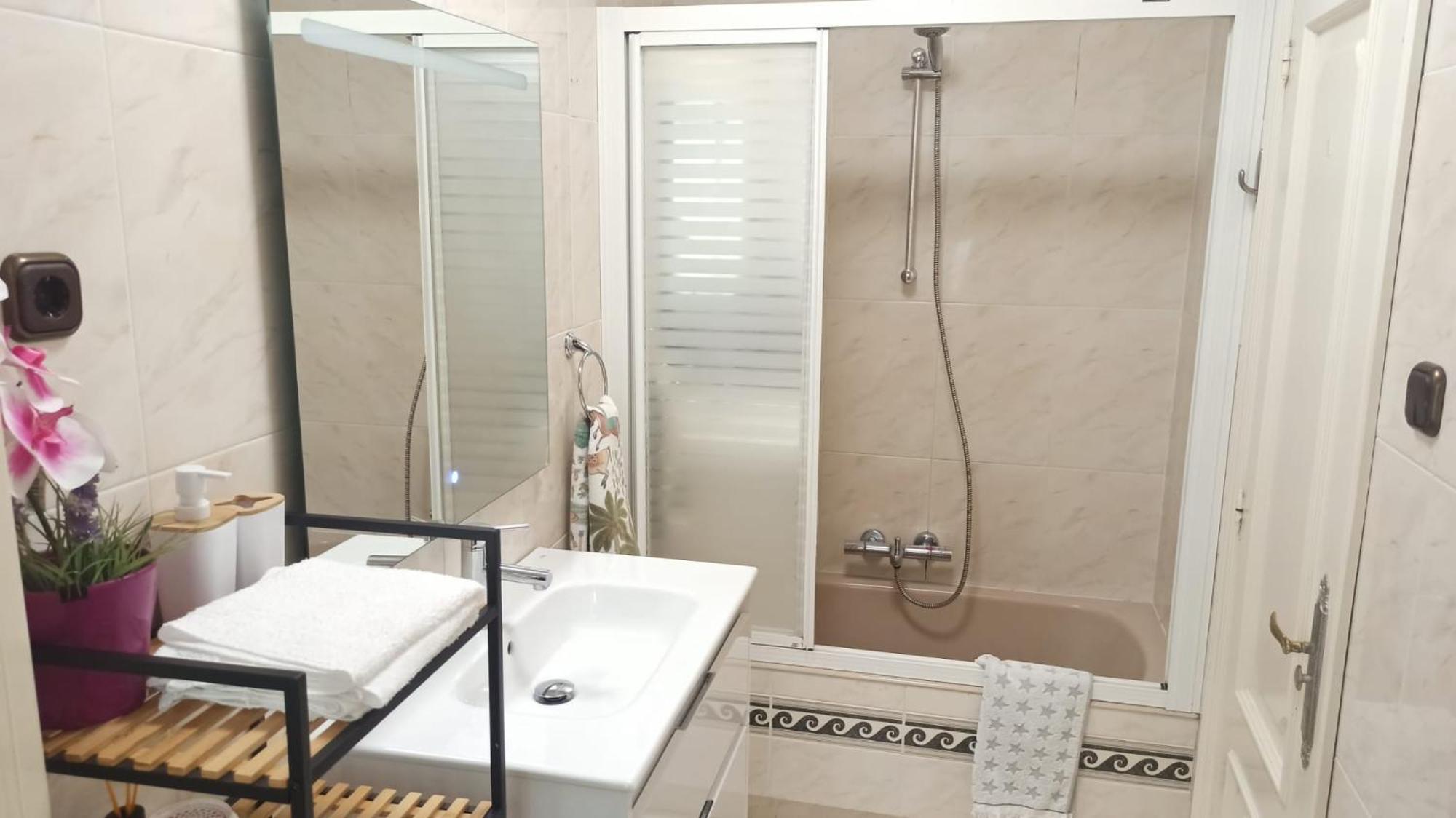 ברמאו Ohana, Apartamento-Parking Privado Gratis-Centrico-Wifi-Ascensor-Sin Cuestas-82M2 מראה חיצוני תמונה